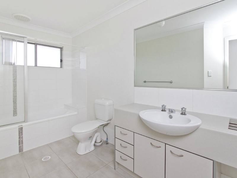 4/8 Ruocco Street, Bracken Ridge QLD 4017