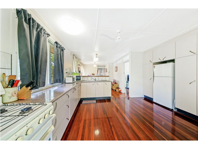 15 Utalong Street, Deagon QLD 4017