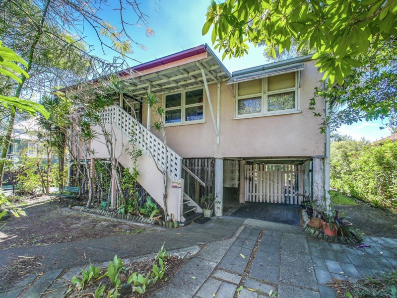 2 Perkins Street, Sandgate QLD 4017