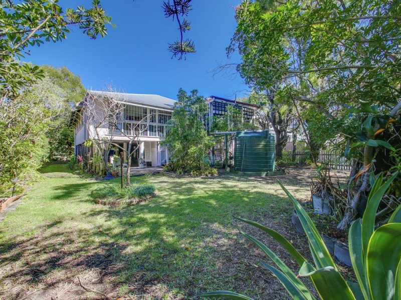 2 Perkins Street, Sandgate QLD 4017