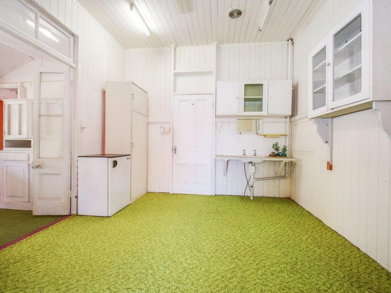 2 Perkins Street, Sandgate QLD 4017