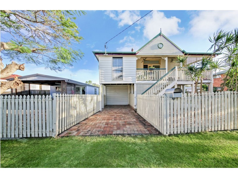 60 Oquinn Street, Nudgee Beach QLD 4014