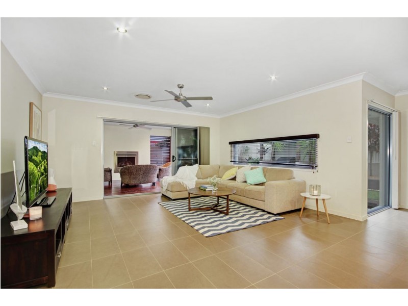 34 Parkway Cresent, Murrumba Downs QLD 4503