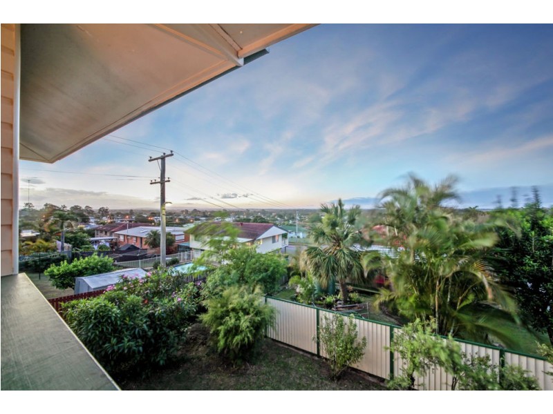 9 Mongabarra Street, Bracken Ridge QLD 4017