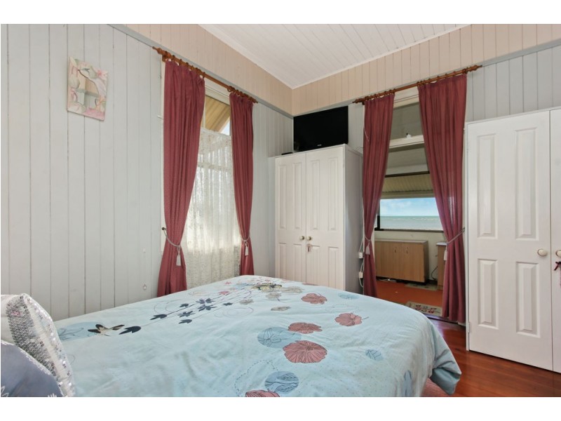 284 Flinders Parade, Sandgate QLD 4017