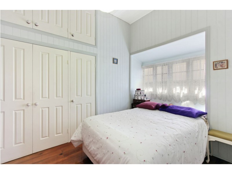 284 Flinders Parade, Sandgate QLD 4017