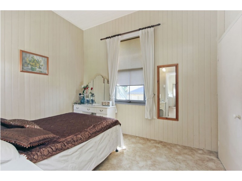 284 Flinders Parade, Sandgate QLD 4017