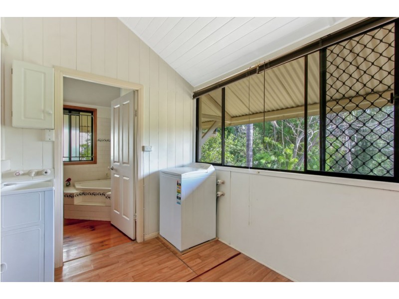 284 Flinders Parade, Sandgate QLD 4017