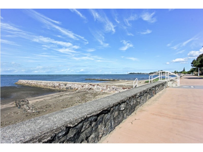 284 Flinders Parade, Sandgate QLD 4017