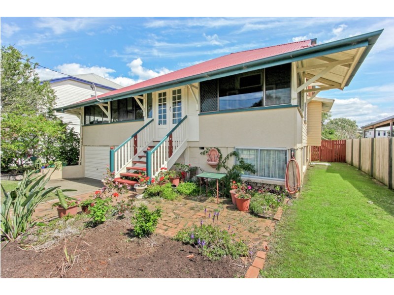 284 Flinders Parade, Sandgate QLD 4017
