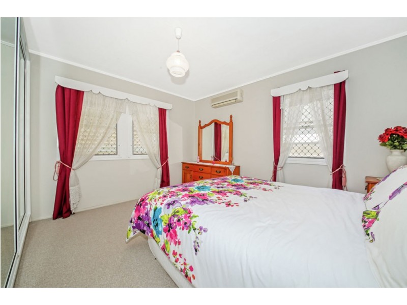 50 Griffith Street, Sandgate QLD 4017