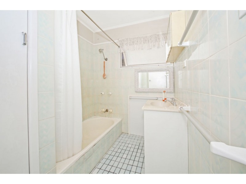 50 Griffith Street, Sandgate QLD 4017