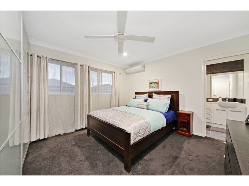 13 Watarrka Avenue, Fitzgibbon QLD 4018