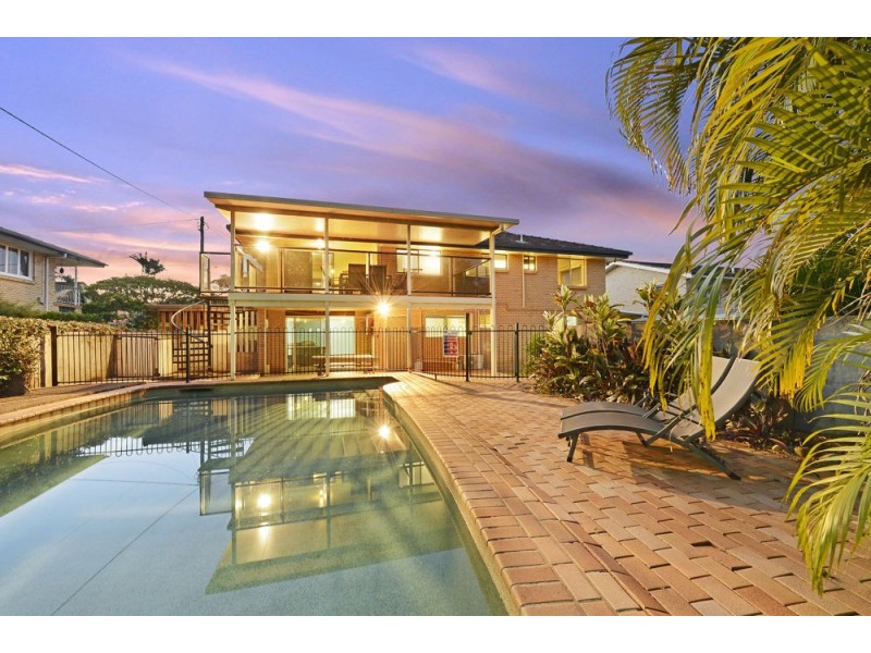 23 Valiant Street, Chermside West QLD 4032