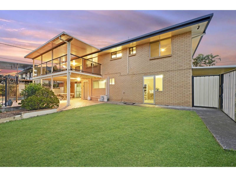 23 Valiant Street, Chermside West QLD 4032