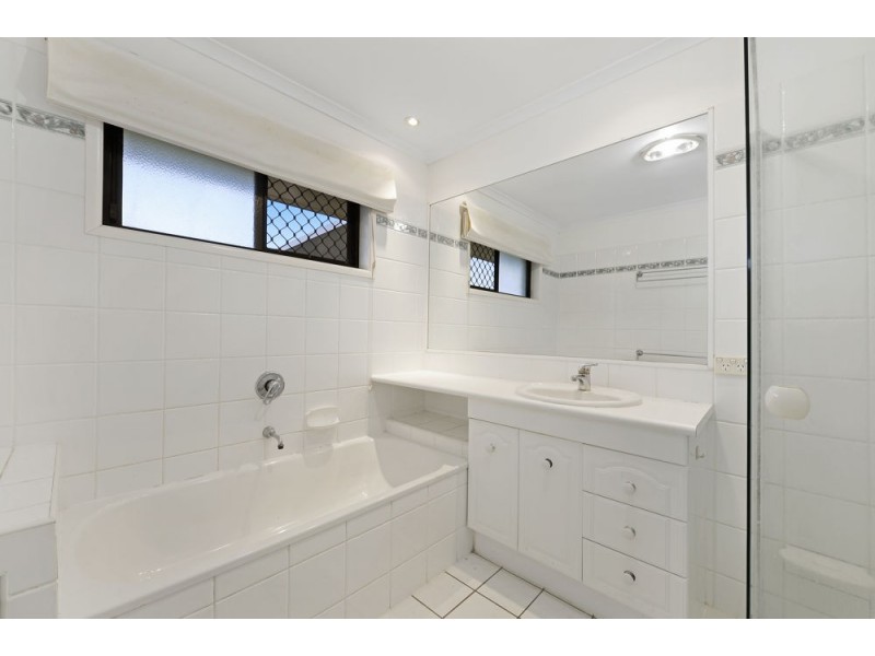 23 Valiant Street, Chermside West QLD 4032