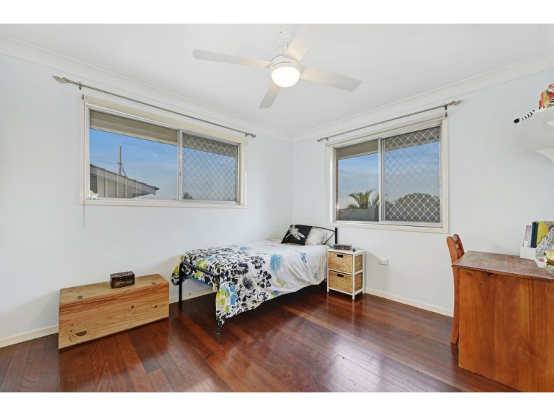 23 Valiant Street, Chermside West QLD 4032