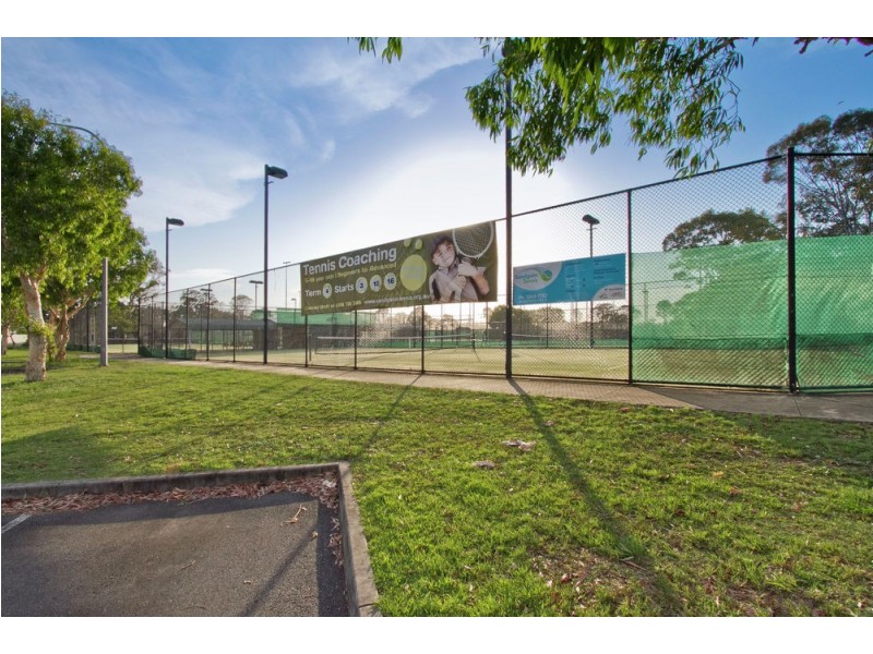 3 Sarah Street, Deagon QLD 4017