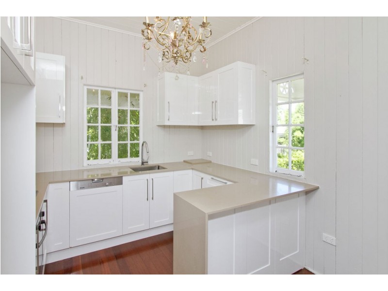 53 Cotton Street, Shorncliffe QLD 4017