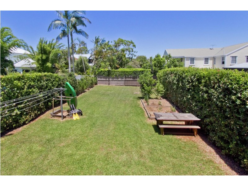 53 Cotton Street, Shorncliffe QLD 4017