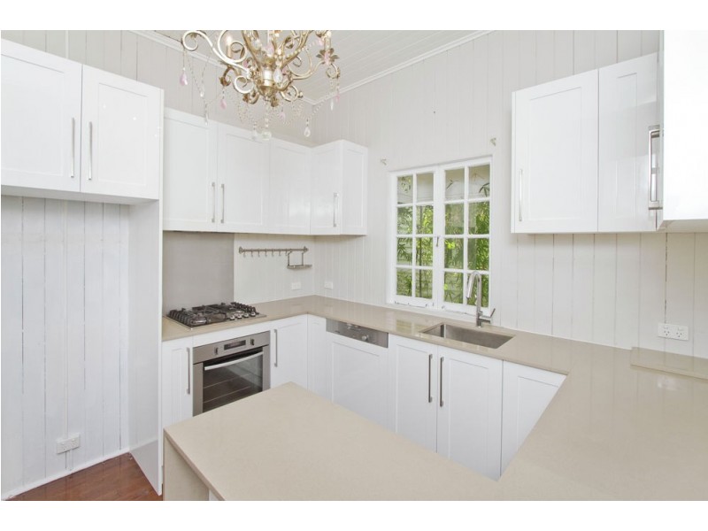 53 Cotton Street, Shorncliffe QLD 4017