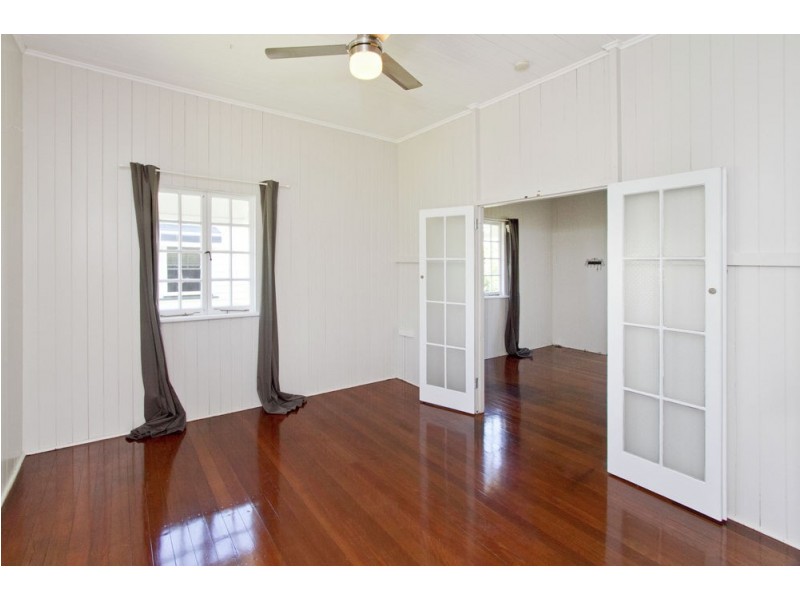 53 Cotton Street, Shorncliffe QLD 4017