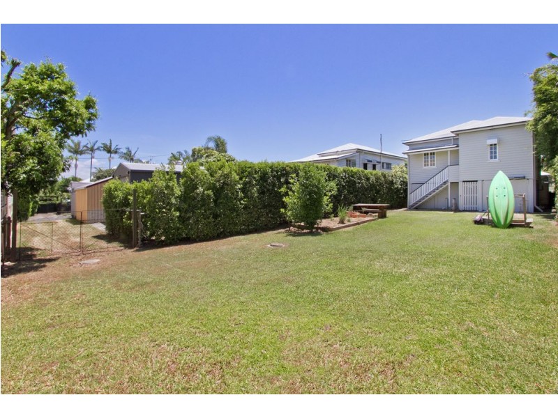 53 Cotton Street, Shorncliffe QLD 4017