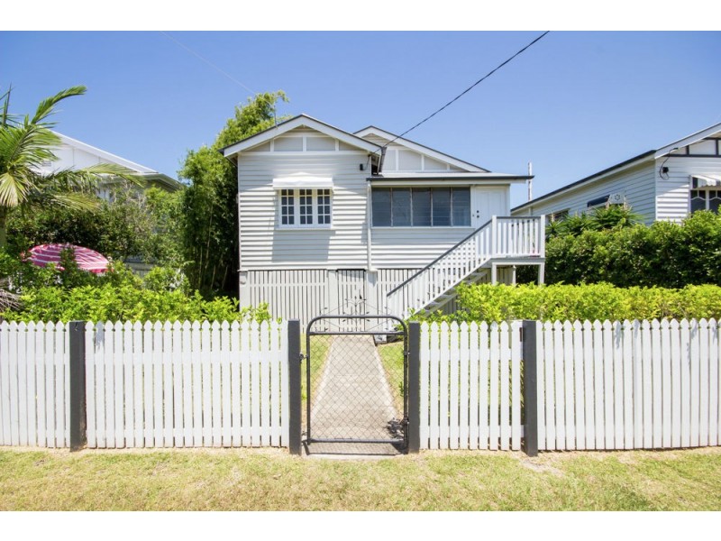 53 Cotton Street, Shorncliffe QLD 4017