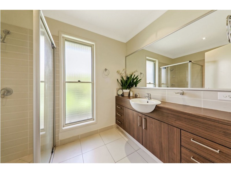 3 Dalkeith Court, Fitzgibbon QLD 4018