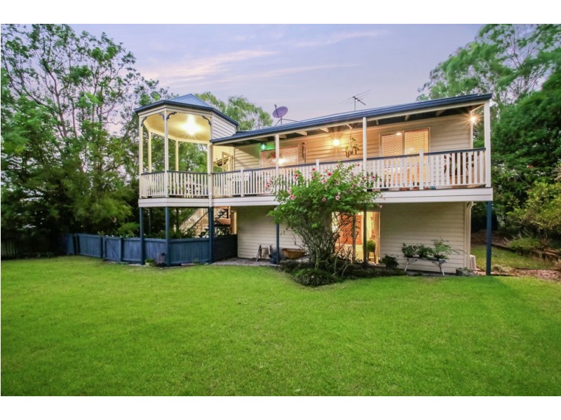10 Woodland Close, Bracken Ridge QLD 4017