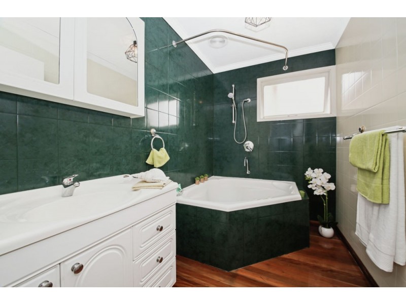 120 Nearra Street, Deagon QLD 4017