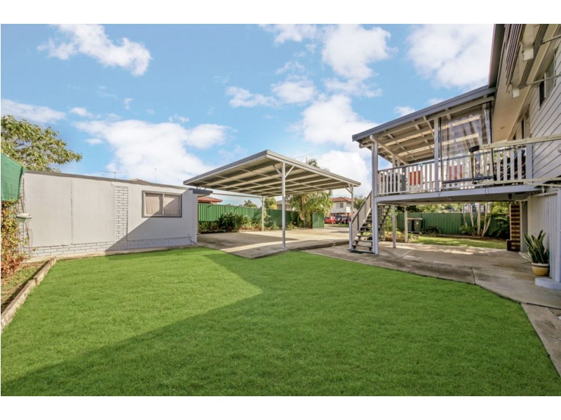 22 Rinnicrew Street, Bracken Ridge QLD 4017