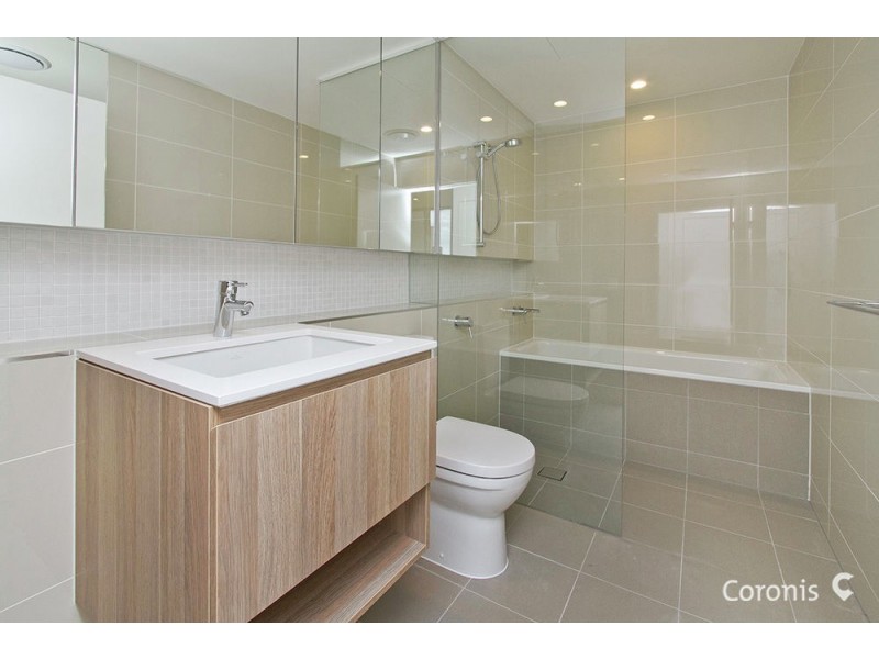 5502/331 MacArthur Avenue, Hamilton QLD 4007