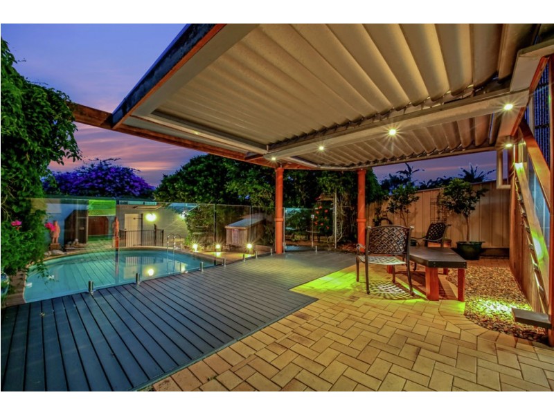 110 Shorncliffe Parade, Shorncliffe QLD 4017