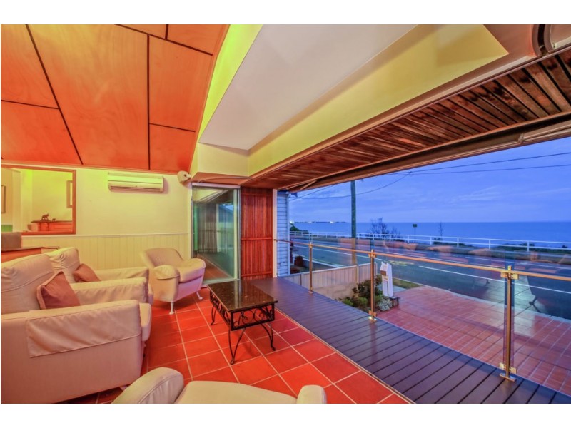110 Shorncliffe Parade, Shorncliffe QLD 4017