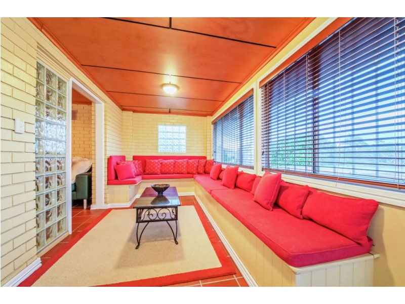 110 Shorncliffe Parade, Shorncliffe QLD 4017