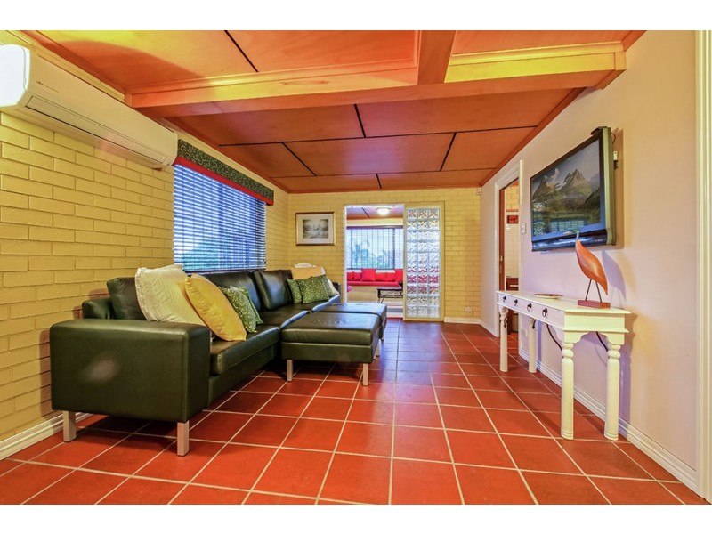 110 Shorncliffe Parade, Shorncliffe QLD 4017
