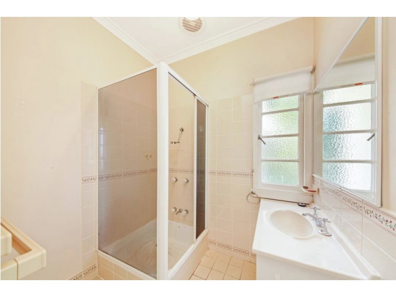 11 Sunny Avenue, Wavell Heights QLD 4012