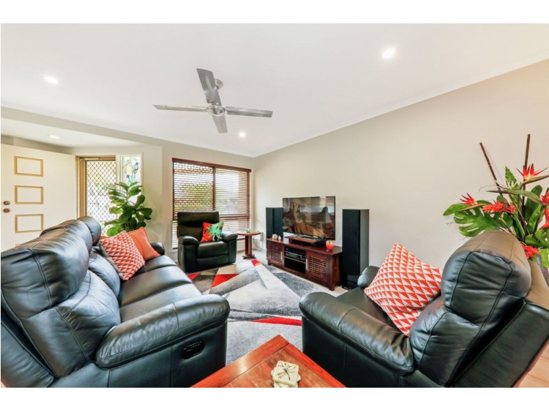 6 Gowan Court, Kallangur QLD 4503