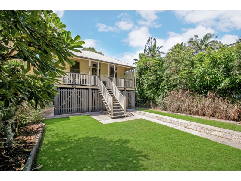 68 Griffith Street, Sandgate QLD 4017