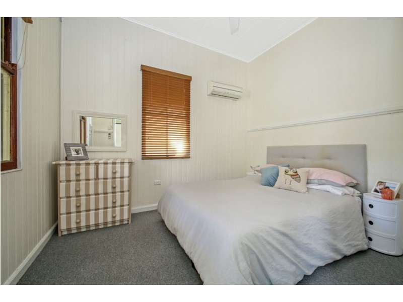 68 Griffith Street, Sandgate QLD 4017