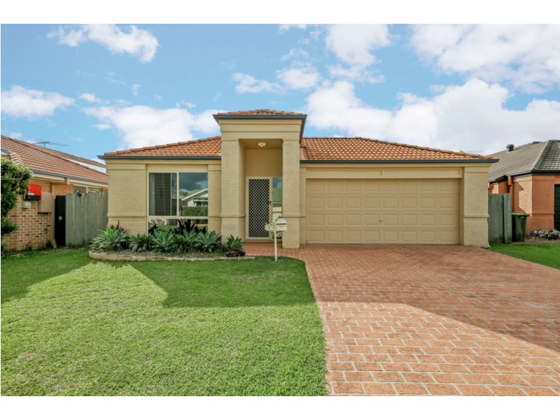 8 Greening Place, Bracken Ridge QLD 4017