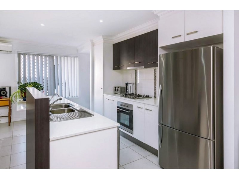 10 Claudette Street, Brighton QLD 4017