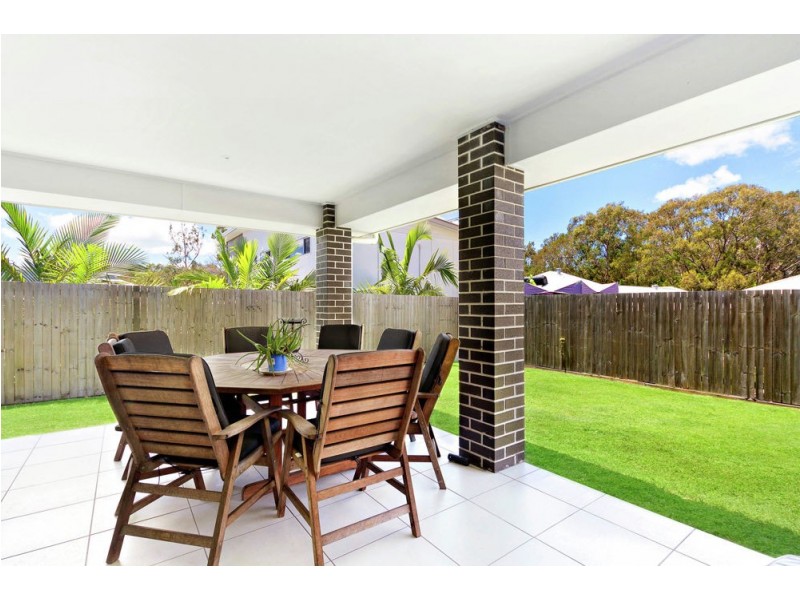 10 Claudette Street, Brighton QLD 4017