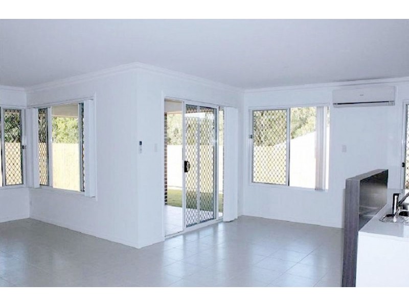 10 Claudette Street, Brighton QLD 4017