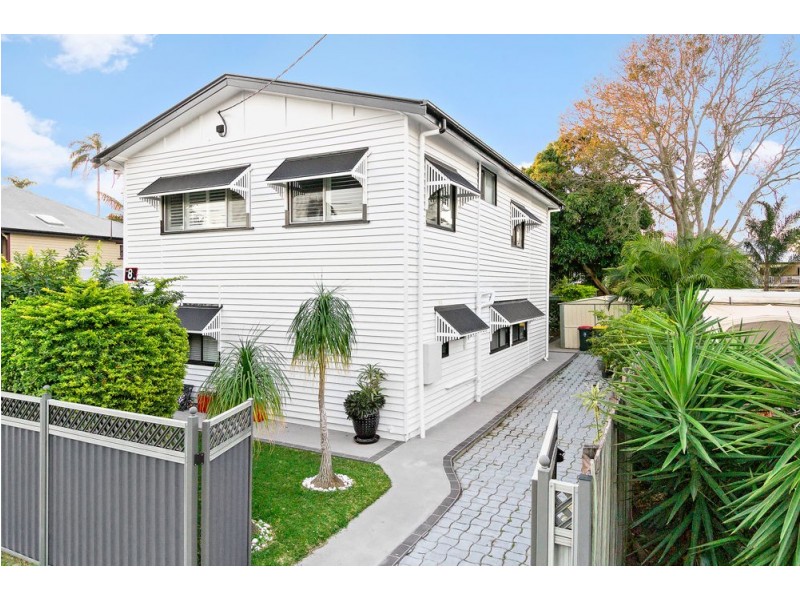 8 Gilpin Street, Shorncliffe QLD 4017