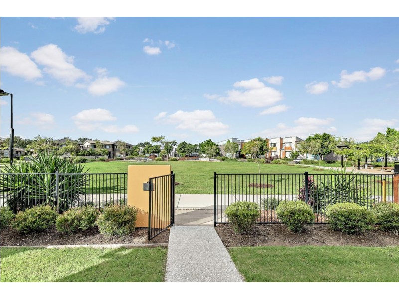 12 Kurringgai Park Way, Fitzgibbon QLD 4018