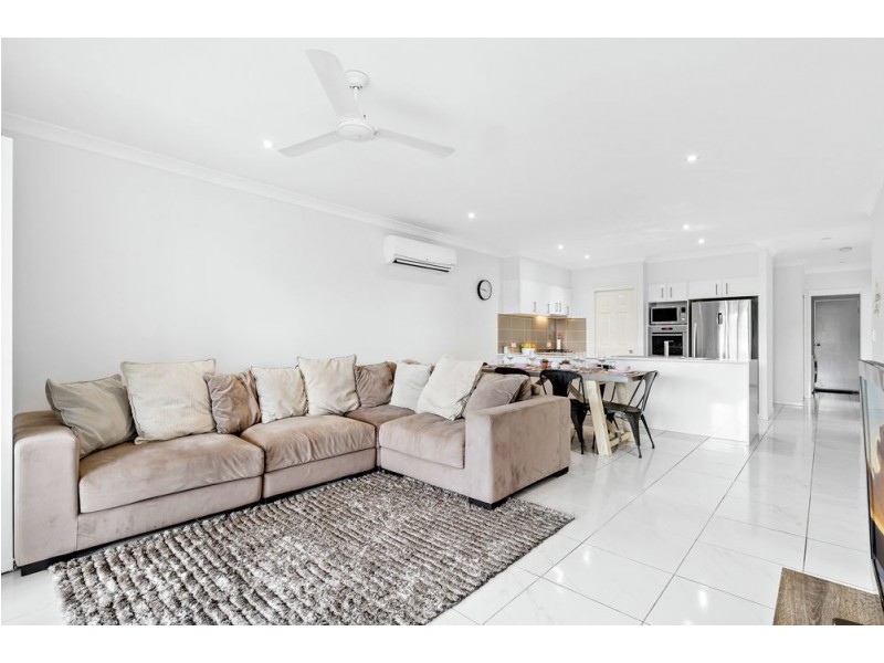 12 Kurringgai Park Way, Fitzgibbon QLD 4018