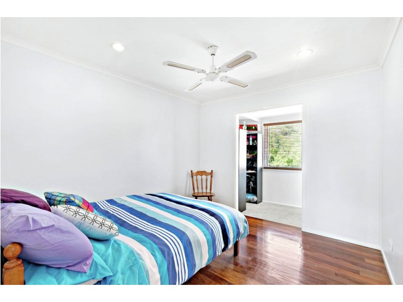 63 Craig Street, Brighton QLD 4017