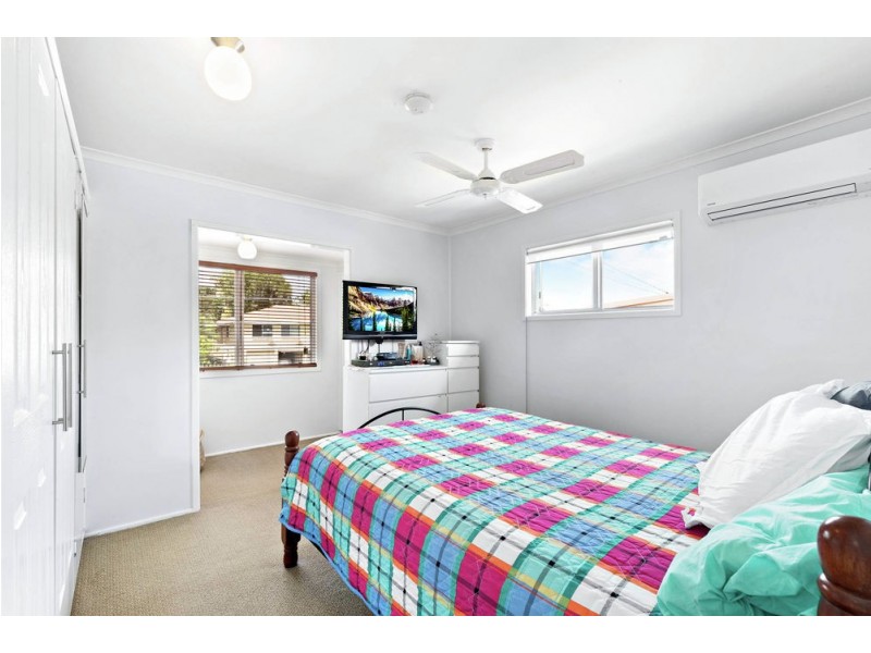 63 Craig Street, Brighton QLD 4017